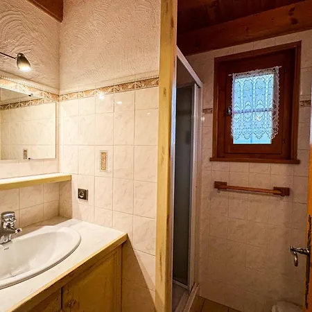 Facing Mont Blanc Calm And Comfort Chalet